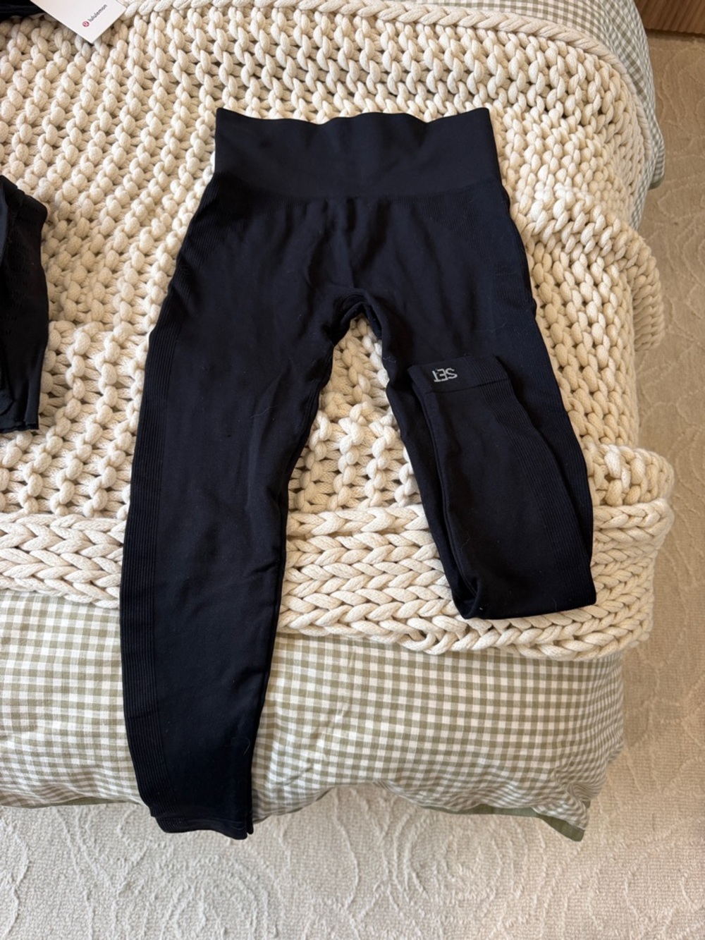 Set Active matching set - Picture 2 of 5